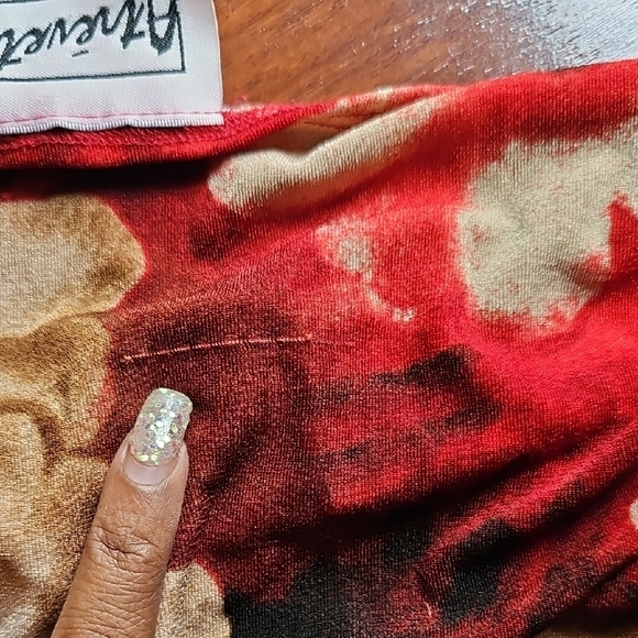 Red Sleeveless Ruffle Top Set - Picture 4 of 8